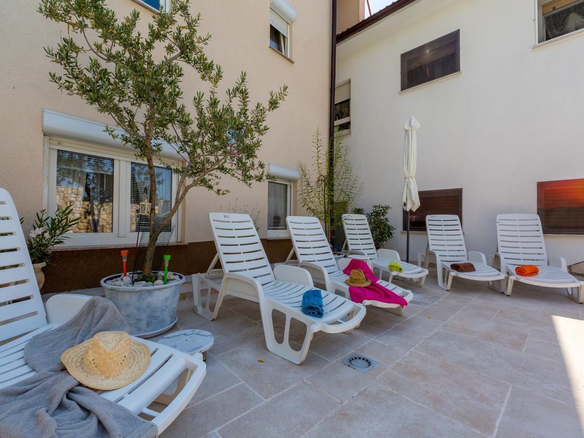 Apartments Susanne Novi Vinodolski Kültér fotó